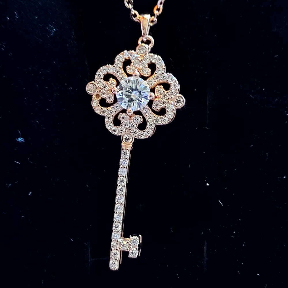 Elegant Gold Key Pendant Necklace #30